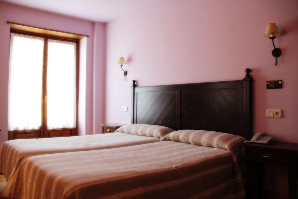 Hotel Rantiner Taull Luaran gambar